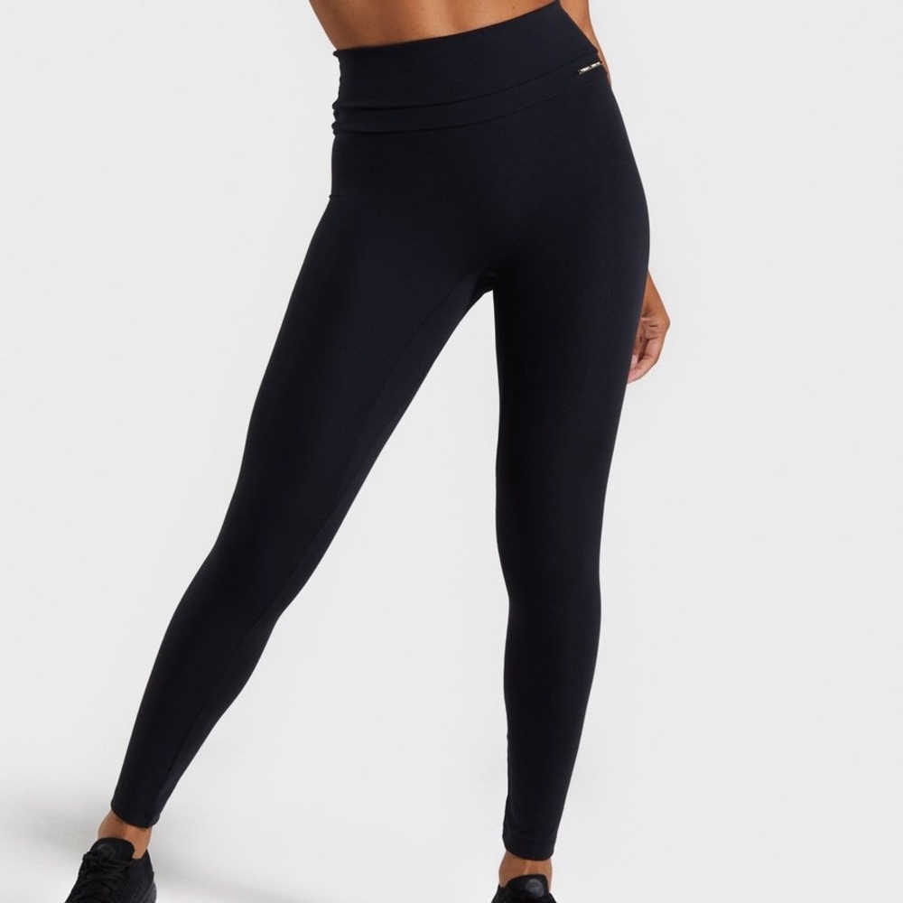 Whitney Simmons 2.0 leggins